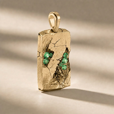 GOLDEN GOLGA VIRIDIS