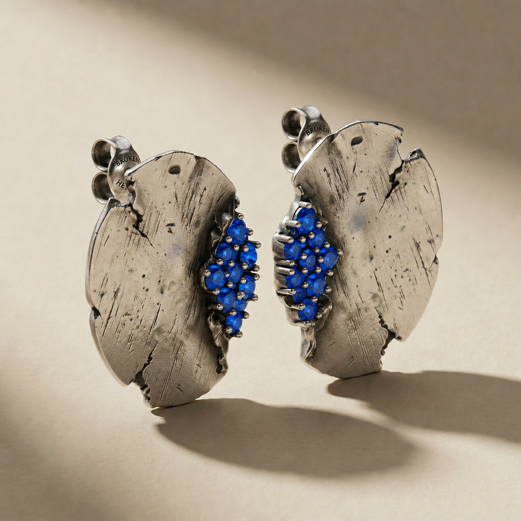 ORBITA ABYSSUS ear cuff in volcanic-oxidized 925 silver with blue stones, handcrafted in Italy for you - Broken Hearts