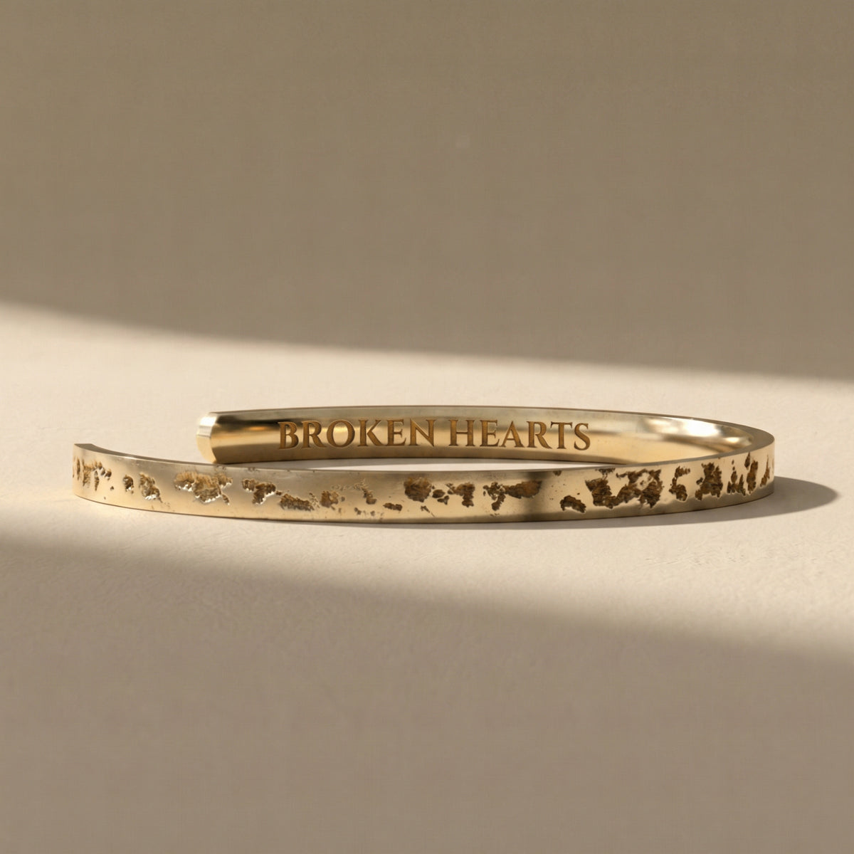 FISSURA AUREUM bracelet, solid 18kt gold, handcrafted in Italy for you - Broken Hearts