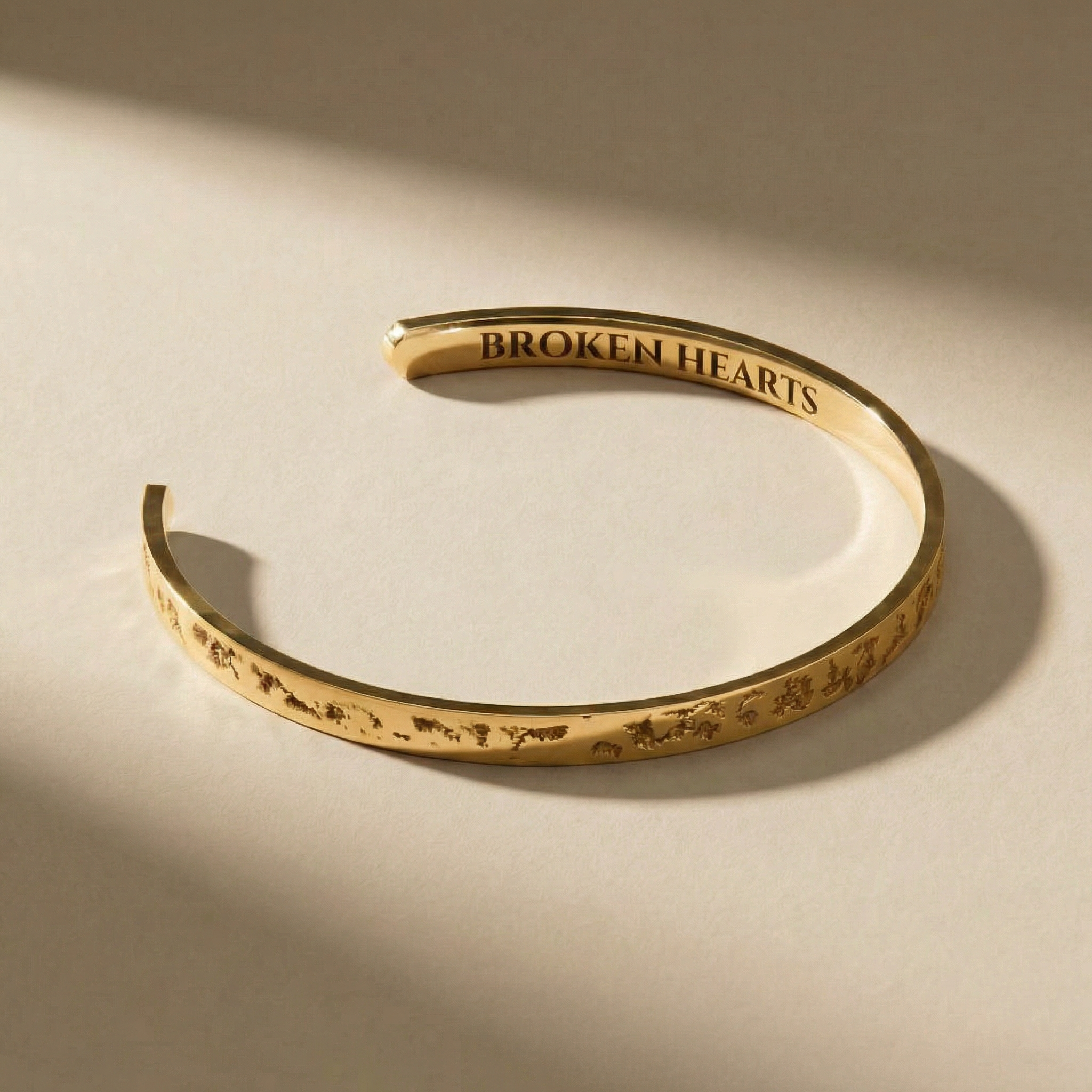 GOLDEN FISSURA bracelet, 24kt gold-plated, handcrafted in Italy for you - Broken Hearts