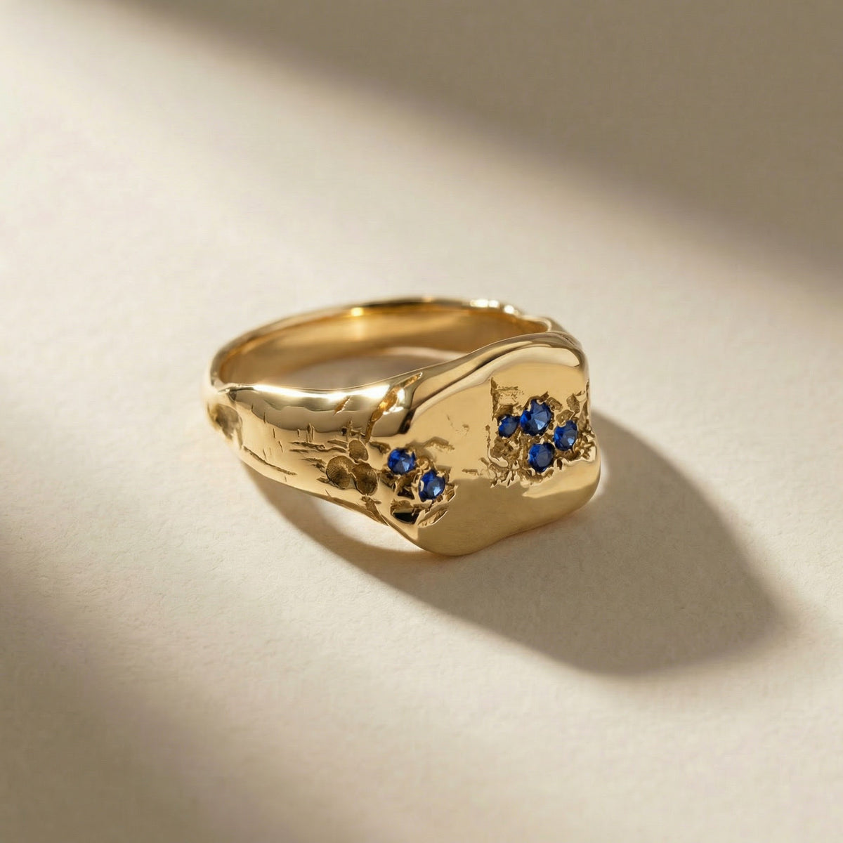 KLUSTER AUREUM ABYSSUS cluster ring, solid 18kt gold, with blue stones, handcrafted in Italy for you - Broken Hearts