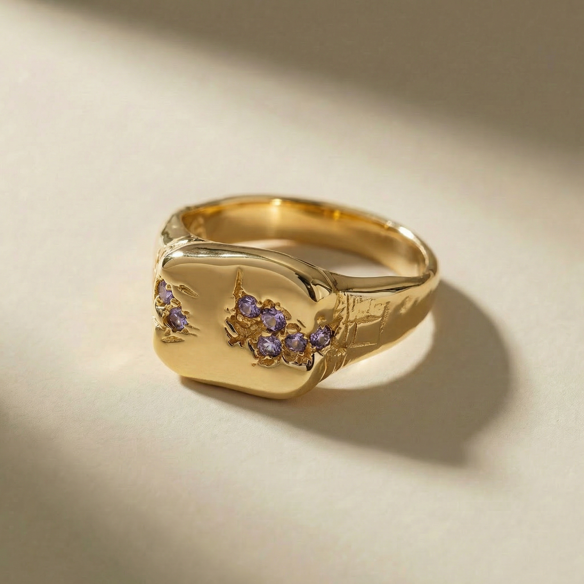 KLUSTER AUREUM VESPER cluster ring, solid 18kt gold, with violet stones, handcrafted in Italy for you - Broken Hearts