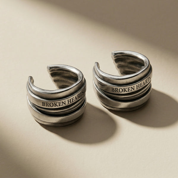 VINCULUM hoop earrings in volcanic-oxidized 925 silver, handcrafted in Italy for you - Broken Hearts