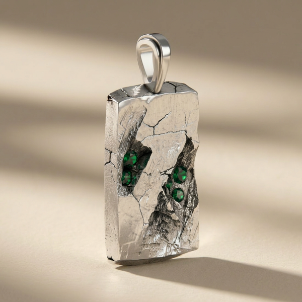 GOLGA EMERALD - alternate view