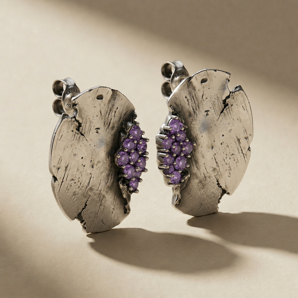 ORBITA VESPER ear cuff in volcanic-oxidized 925 silver with violet stones, handcrafted in Italy for you - Broken Hearts