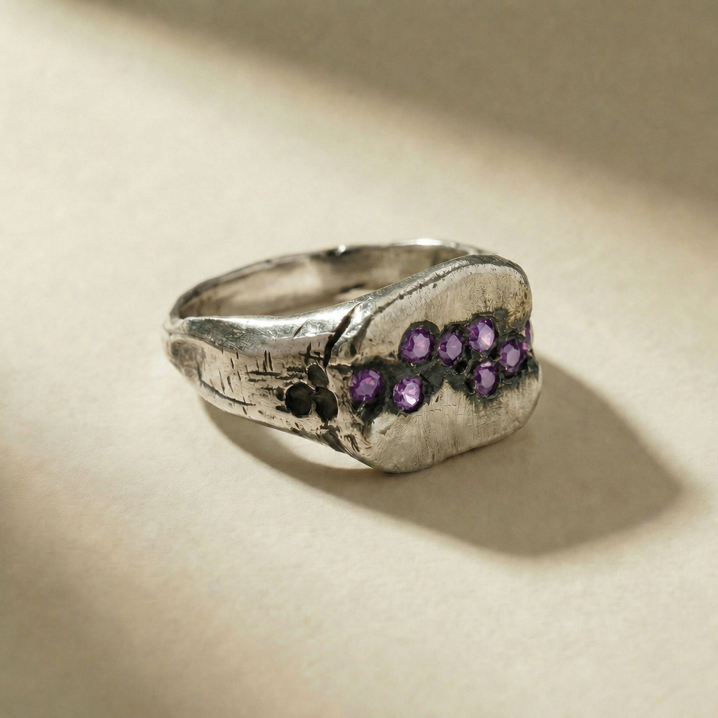 CUMULUS VESPER ring in volcanic-oxidized 925 silver with violet stones, handcrafted in Italy for you - Broken Hearts