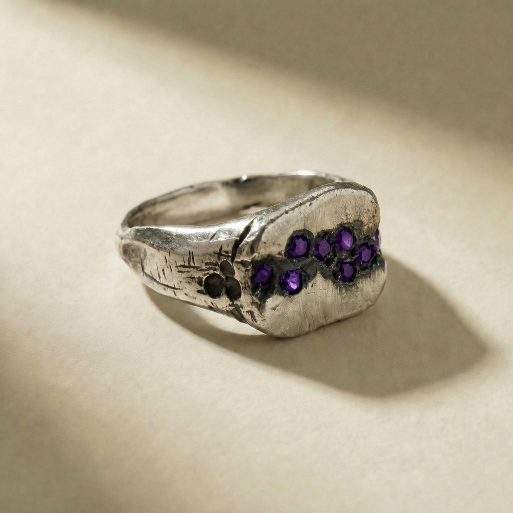 CUMULUS VESPER ring in volcanic-oxidized 925 silver with violet stones, handcrafted in Italy for you - Broken Hearts