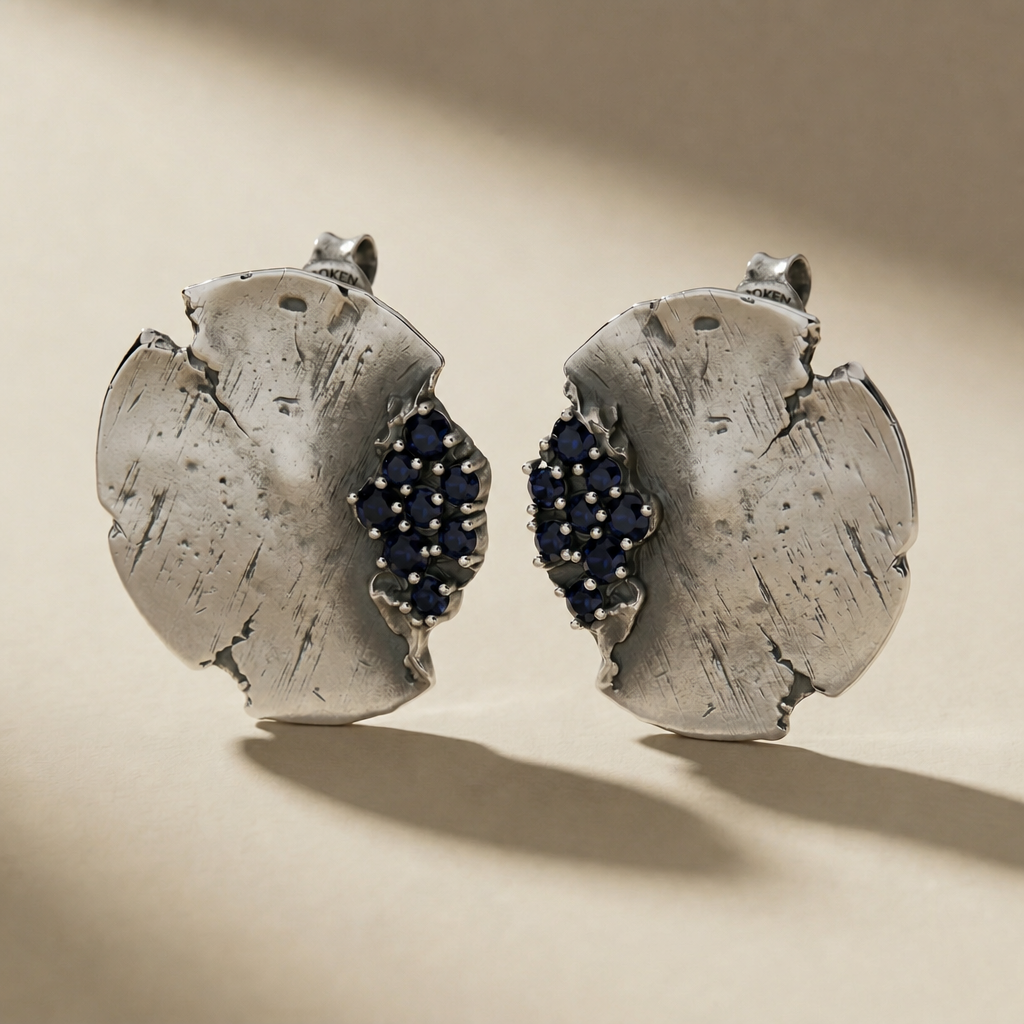 ORBITA ABYSSUS ear cuff in volcanic-oxidized 925 silver with blue stones, handcrafted in Italy for you - Broken Hearts