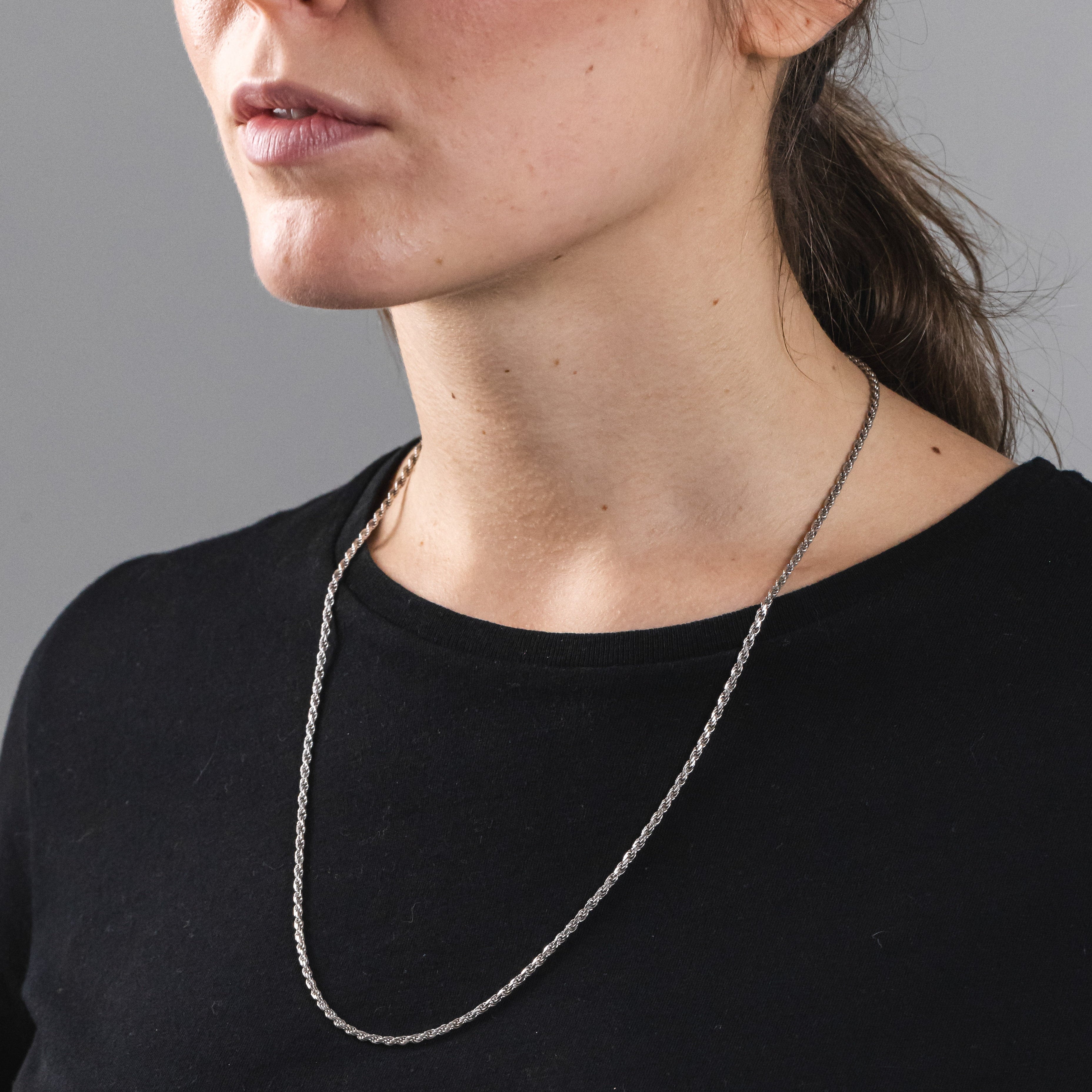 FILUM necklace in volcanic-oxidized 925 silver, handcrafted in Italy for you - Broken Hearts