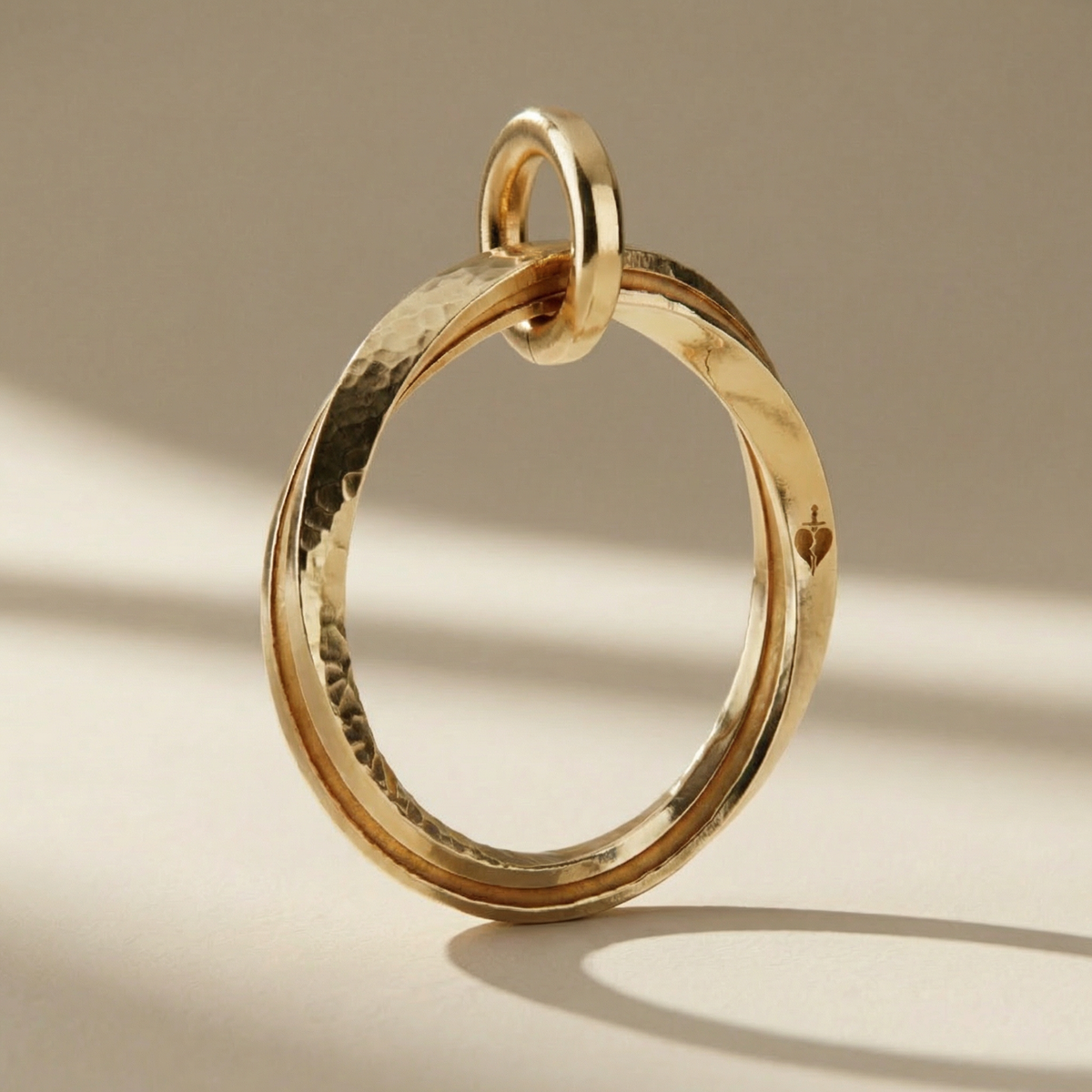 COPULA AUREUM pendant, solid 18kt gold, handcrafted in Italy for you - Broken Hearts