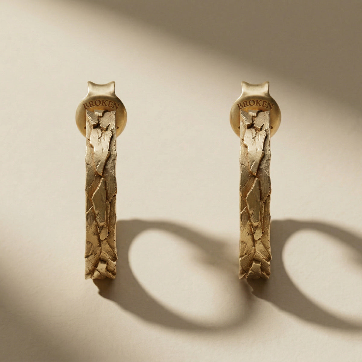 CORONA AUREUM hoop earrings, solid 18kt gold, handcrafted in Italy for you - Broken Hearts