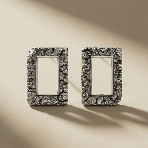 QUADRA stud earrings in volcanic-oxidized 925 silver, handcrafted in Italy for you - Broken Hearts