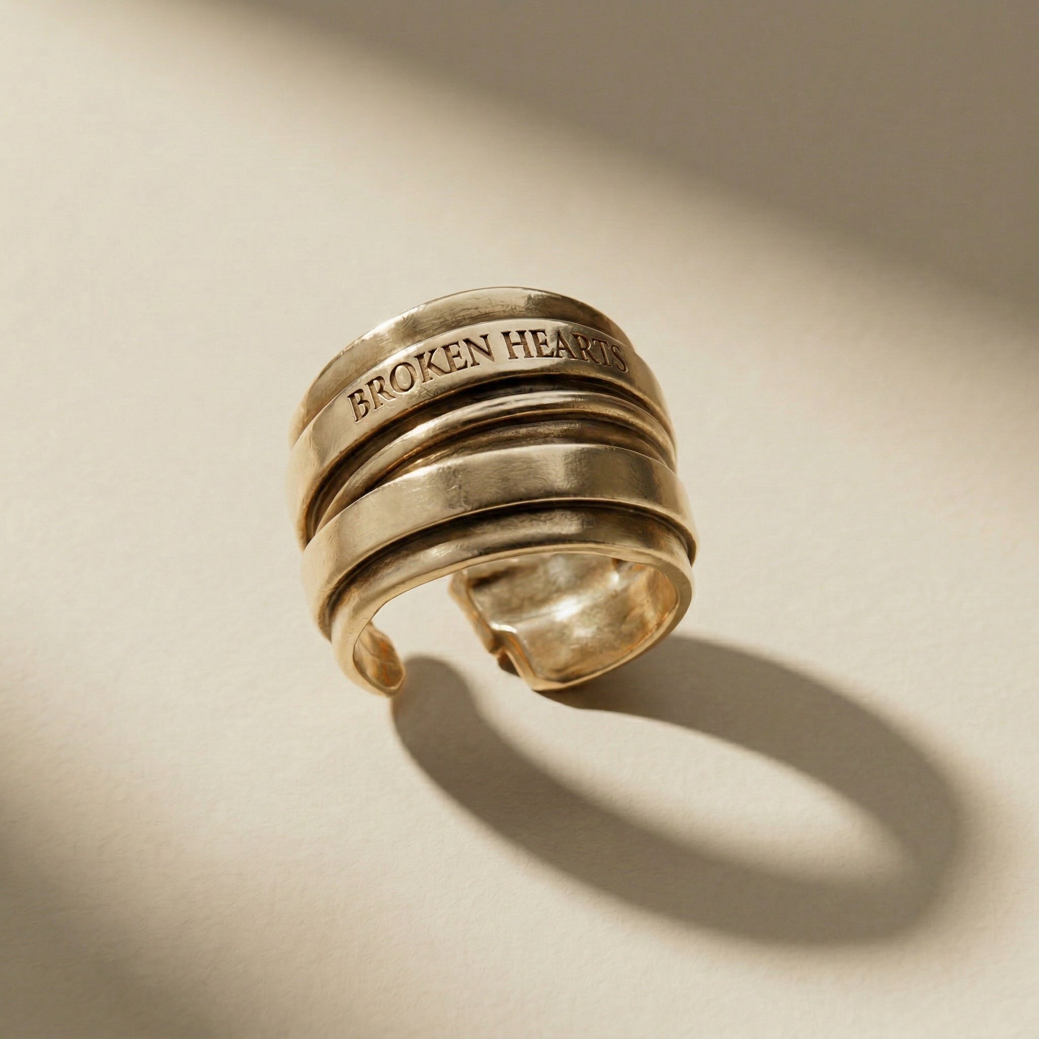 GOLDEN VINCULUM hoop earrings, 24kt gold-plated, handcrafted in Italy for you - Broken Hearts