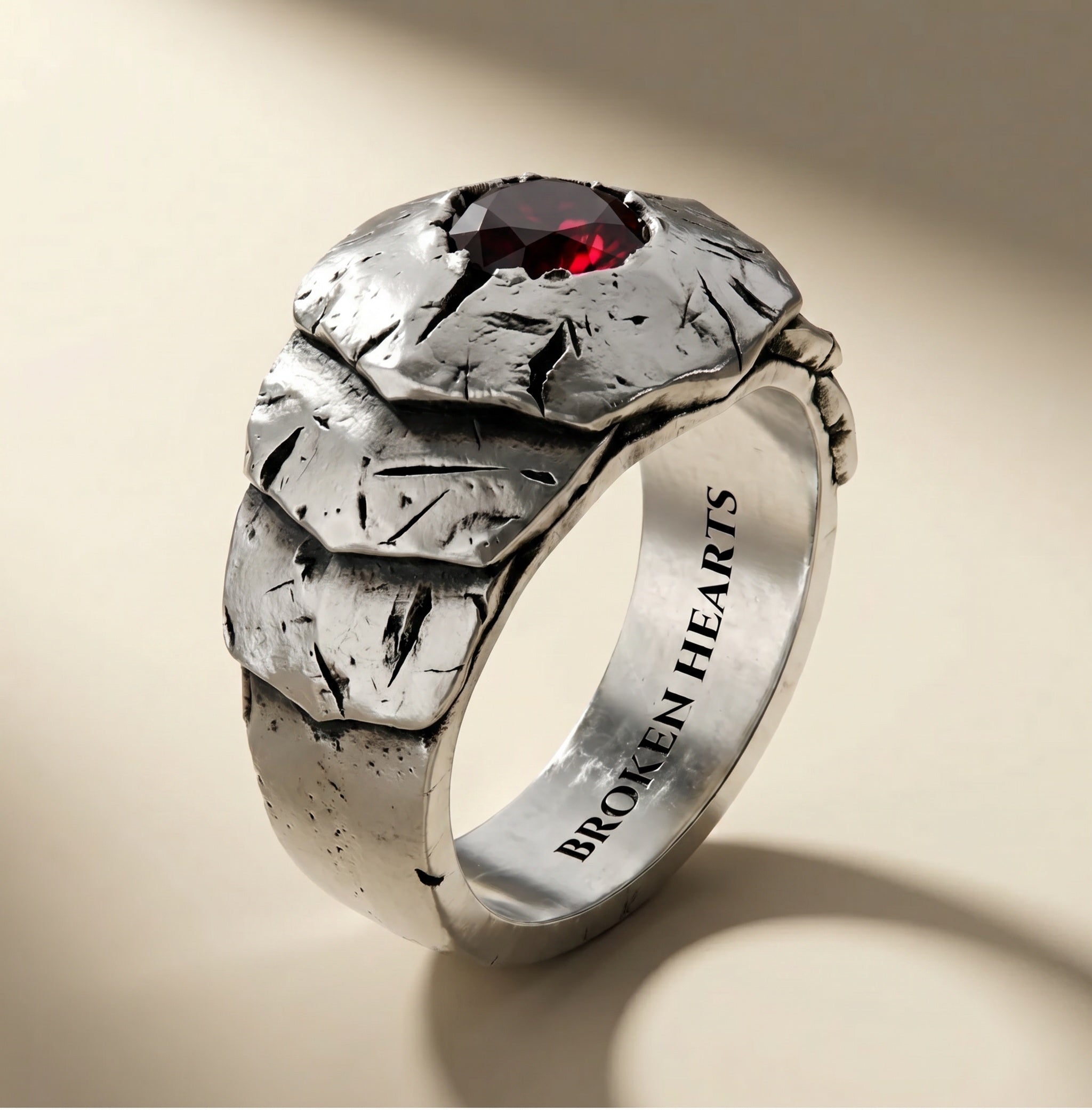 SCUTUM SANGUINIS ring in volcanic-oxidized 925 silver with red stones, handcrafted in Italy for you - Broken Hearts